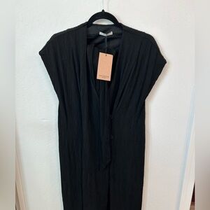 MM. La Fleur black crepe wrapped capped sleeve midi dress size 8
NWT
